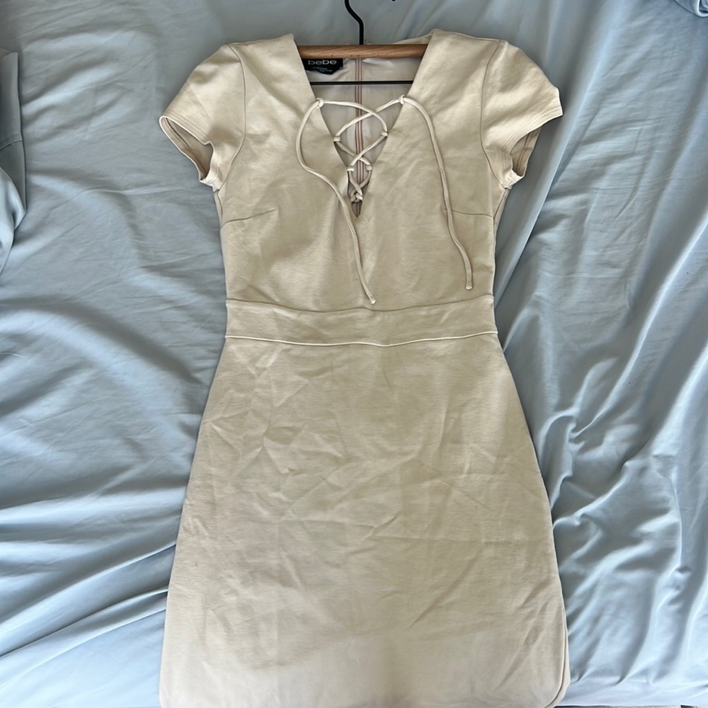 Bebe lace up cream dress size XS